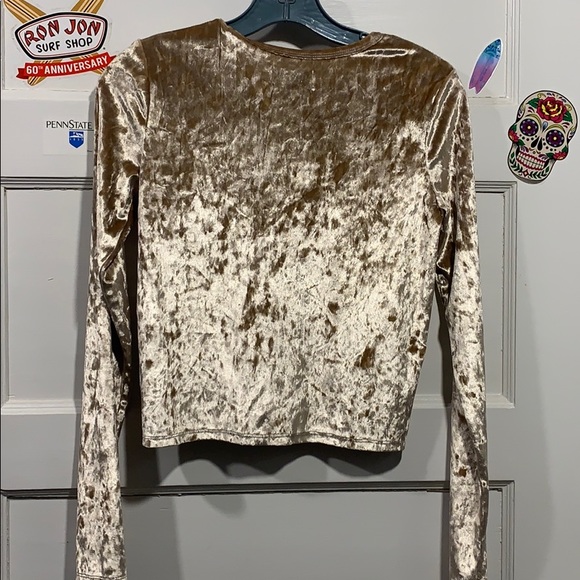 Hollister crushed velvet top small - Picture 2 of 2